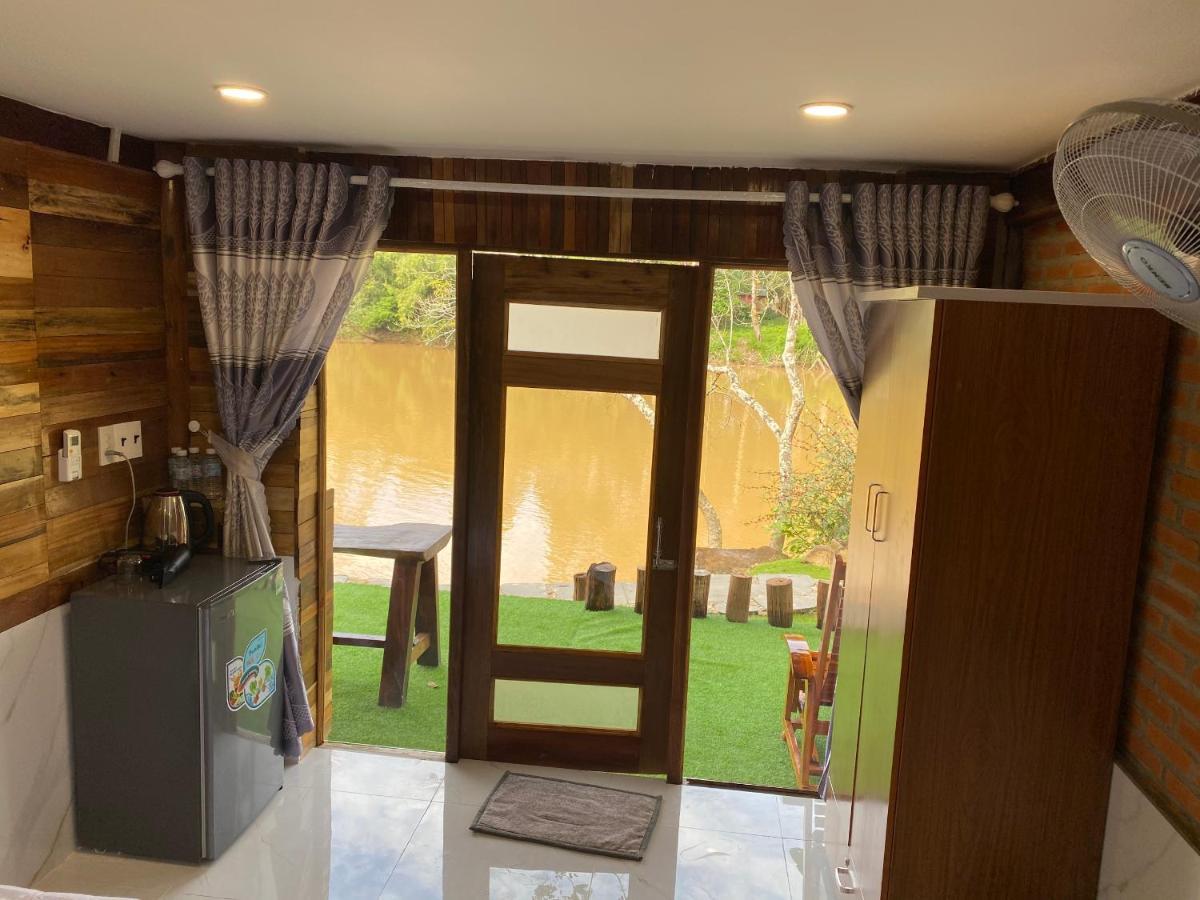 Floor River View Cat Tien Luaran gambar