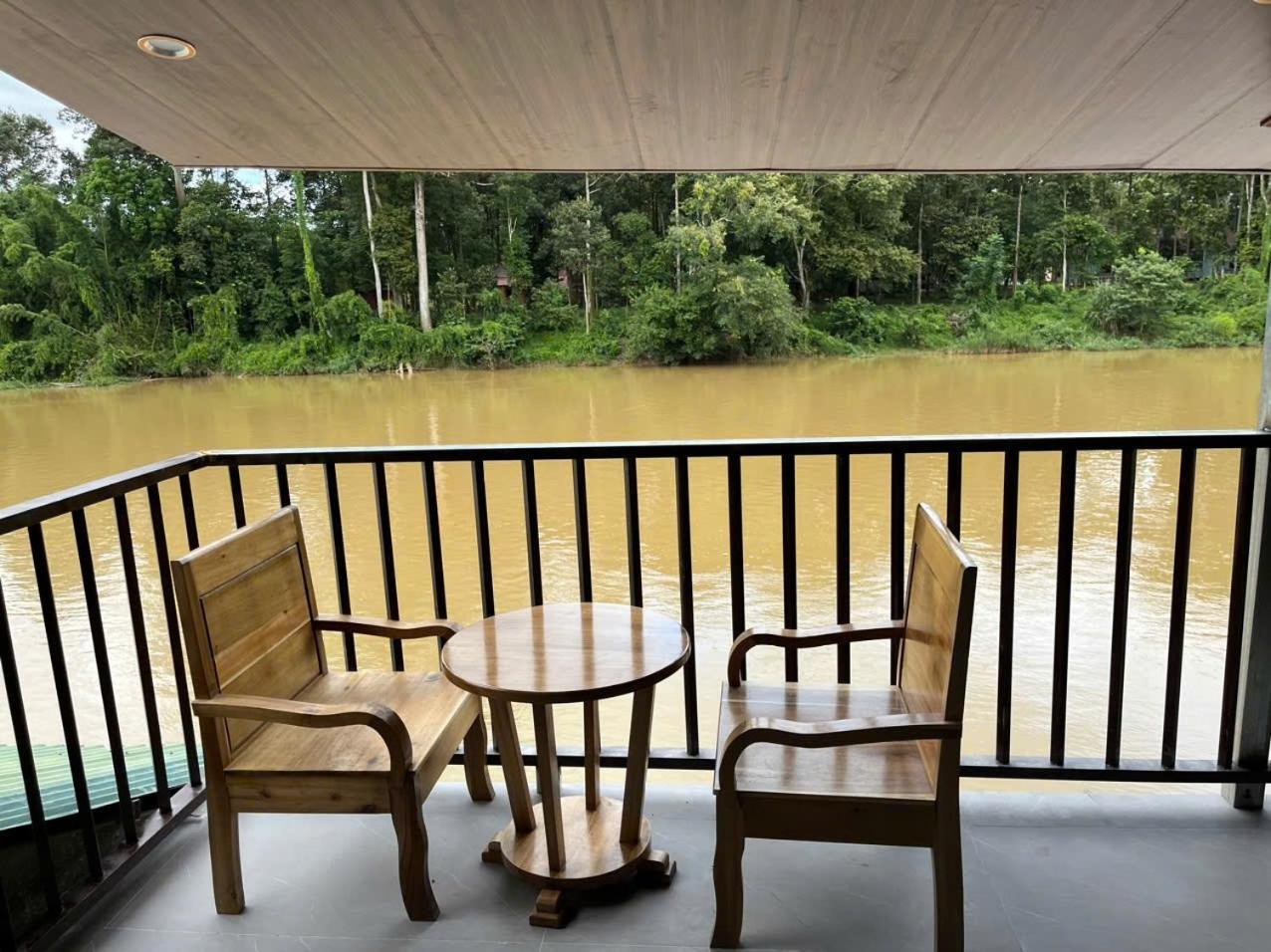 Floor River View Cat Tien Luaran gambar